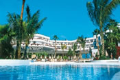 Hotel & Pool A popular all-inclusive hotel