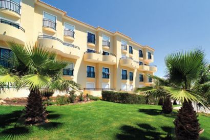 Plaza Real Apartments