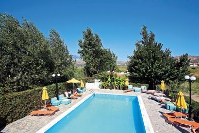 Nikos Apartments