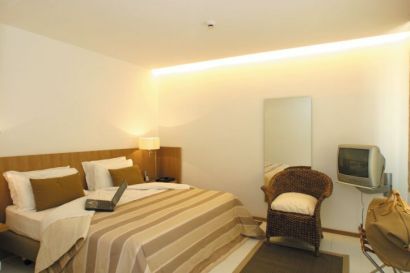 Rota Suites