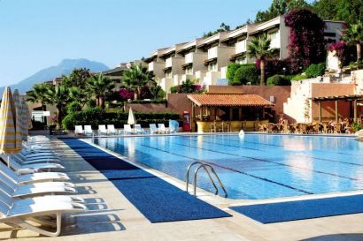 Mares Hotel Dolphin Park and Spa