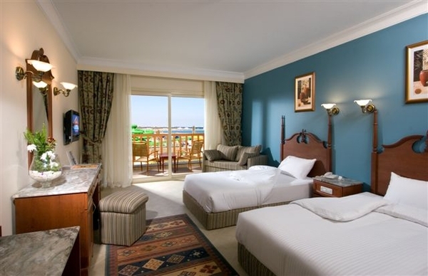 Holidays in Titanic Beach Hotel | Hays Travel