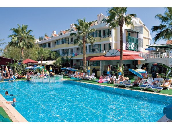 Club Atrium Hotel And Apartments