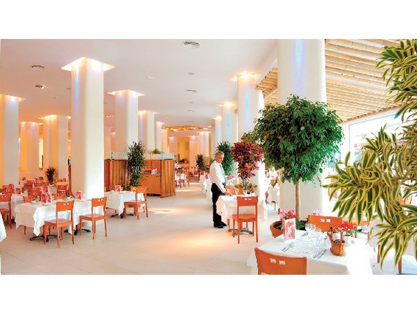 Melia Gorriones Hotel