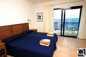 Book bargain holidays to puerto calero - Cortijo  mar